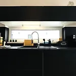 House Flow, 3 Room, Free 2 Parking * Μπρατισλάβα