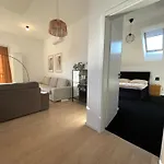 House Flow, 3 Room, Free 2 Parking Διαμέρισμα