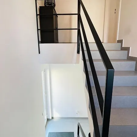 House Flow, 3 With Terrace, Free 2 Parking Apartment *