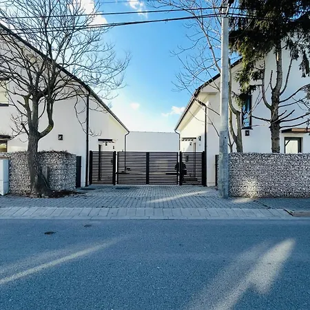 House Flow, 3 With Terrace, Free 2 Parking Apartment Bratislava