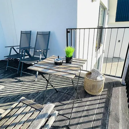House Flow, 3 With Terrace, Free 2 Parking Apartment