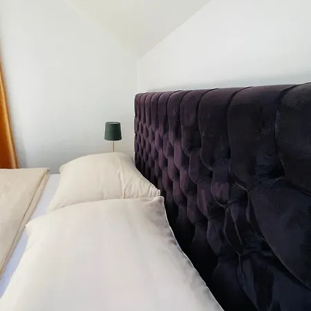 아파트 House Flow, 3 Room, Free 2 Parking 브라티슬라바