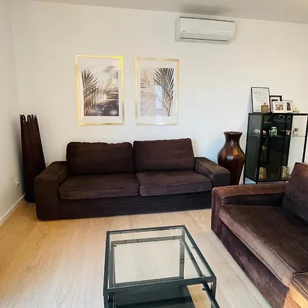 House Flow, 3 With Terrace, Free 2 Parking *
