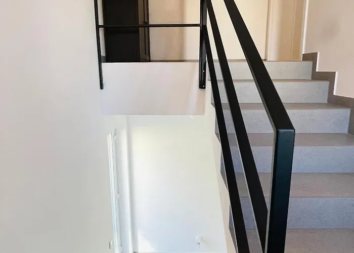 House Flow, 3 Room, Free 2 Parking דירה *
