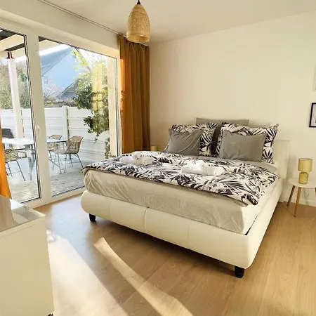 House Flow, 3 Room, Free 2 Parking Братислава