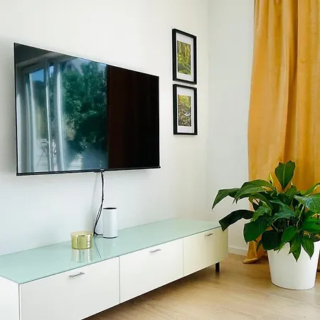 House Flow, 3 Room, Free 2 Parking Appartamento Bratislava