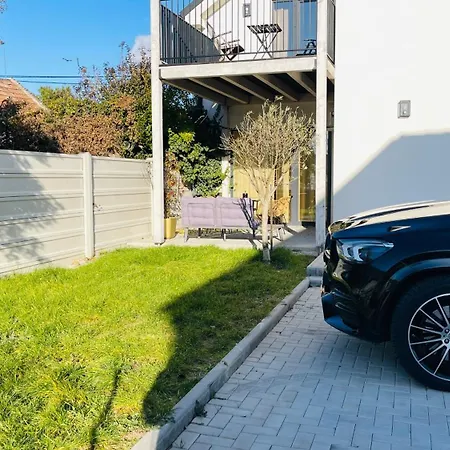 House Flow, 3 Room, Free 2 Parking Братислава