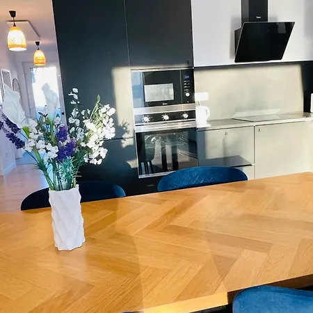 Апартаменты House Flow, 3 Room, Free 2 Parking Братислава