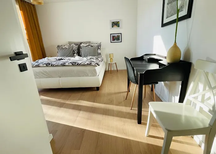 House Flow, 3 Room, Free 2 Parking ブラチスラヴァ